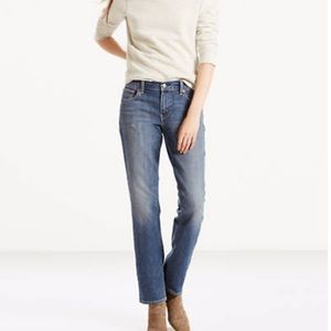 414 Classic Straight Levi’s Jeans